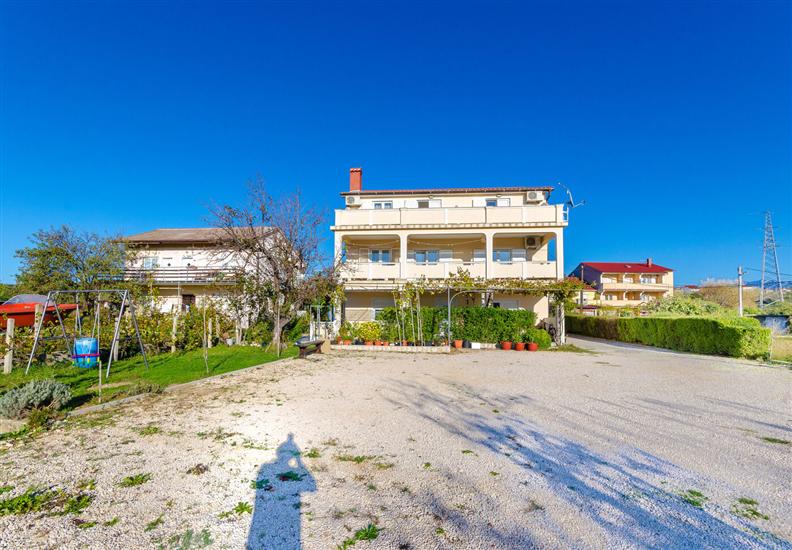 Apartments Marija P Lopar