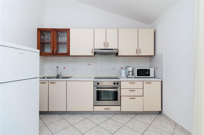 Apartment A1, for 5 persons