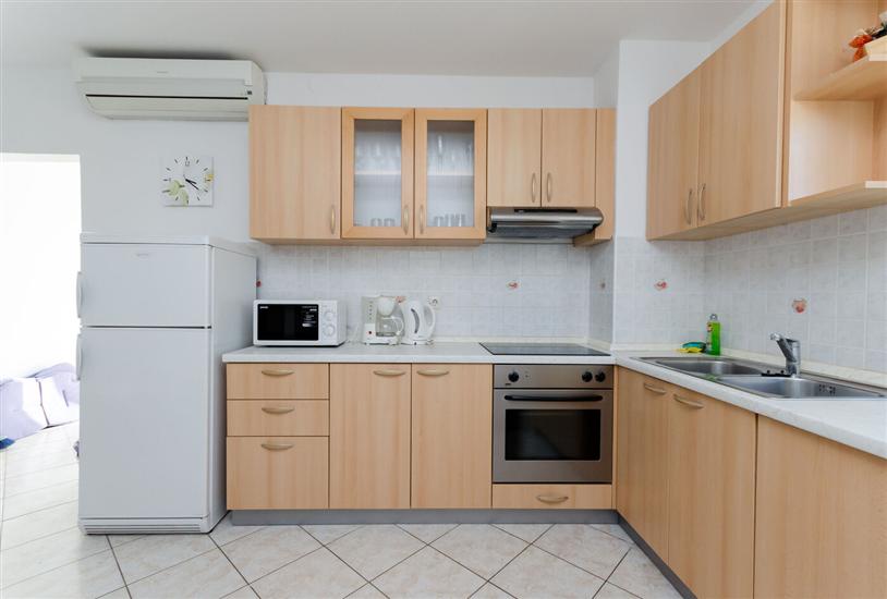 Apartment A2, for 5 persons