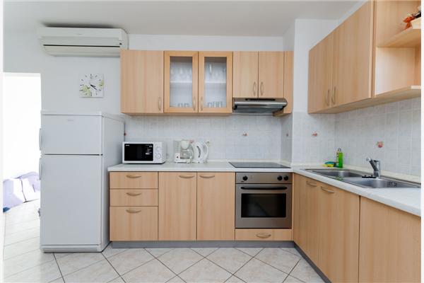 Apartment A2, for 5 persons