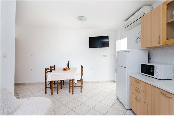 Apartment A2, for 5 persons