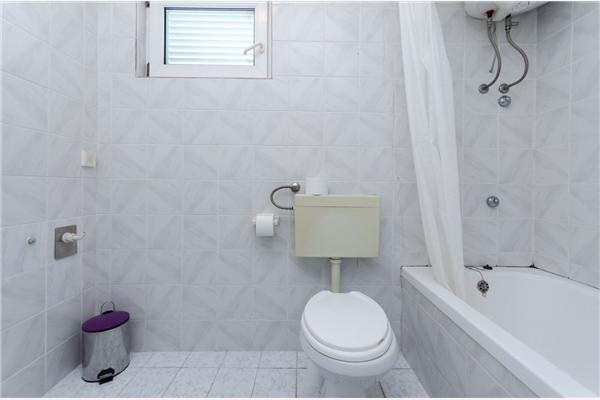 Apartment A2, for 3 persons