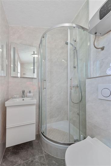 House K1, for 12 persons