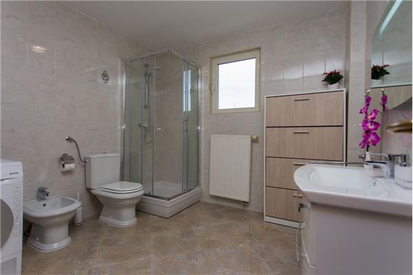 House K1, for 12 persons