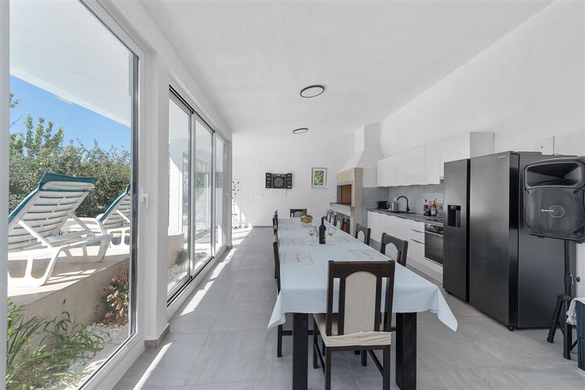 House K1, for 12 persons