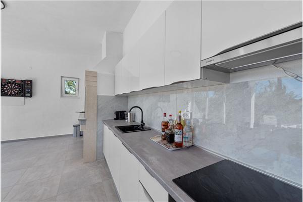 House K1, for 12 persons