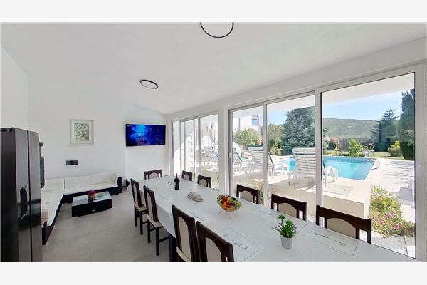 House K1, for 12 persons