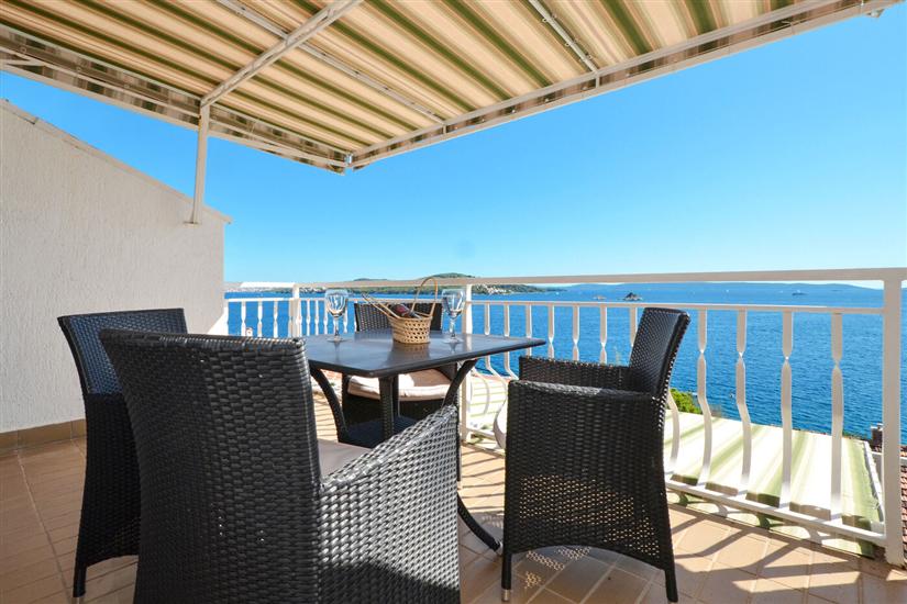 Apartment A1, for 4 persons