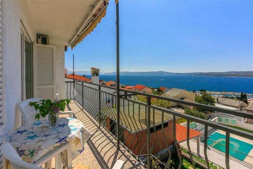 Apartment A1, for 6 persons