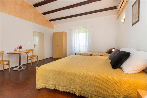 House K1, for 5 persons