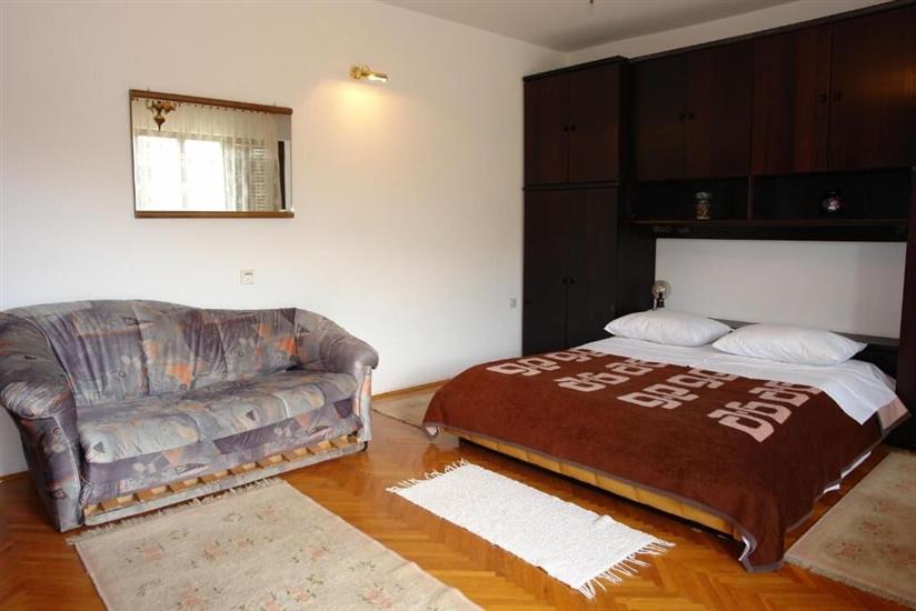 Appartamento A4, per 9 persone