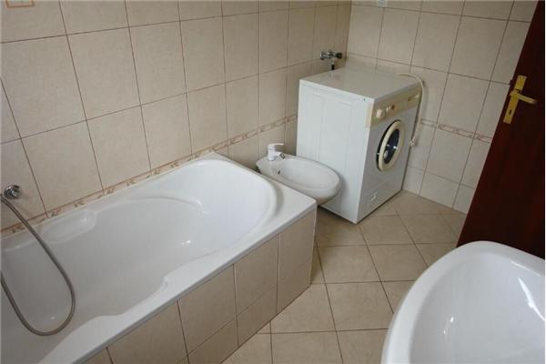 Appartamento A4, per 9 persone