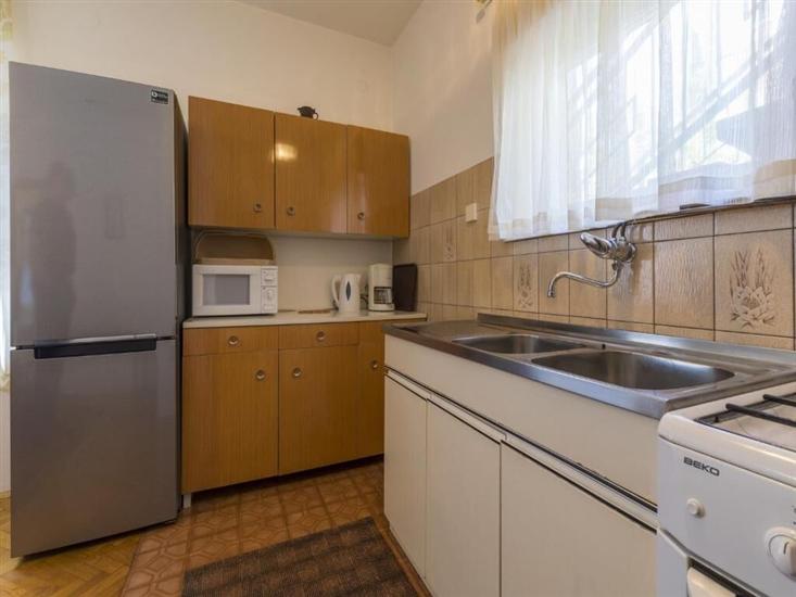 Apartment A1, for 7 persons