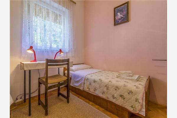 Apartment A1, for 7 persons