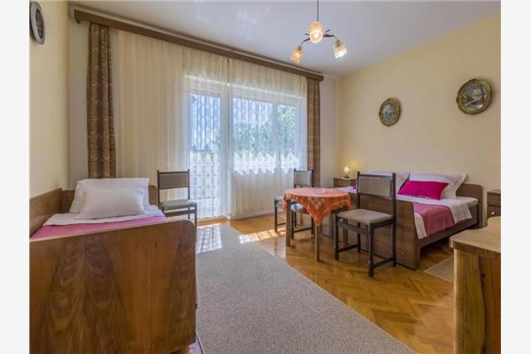 Apartment A1, for 7 persons