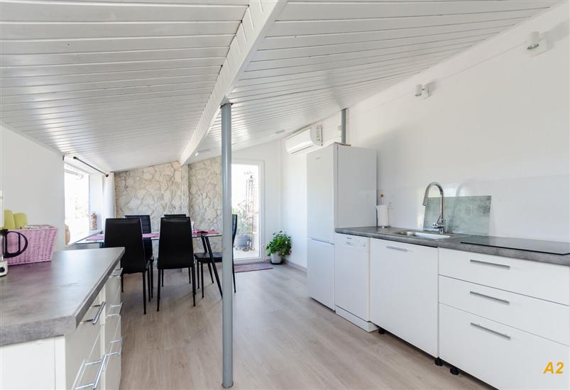 Apartment A2, for 5 persons