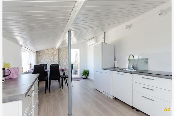 Apartment A2, for 5 persons
