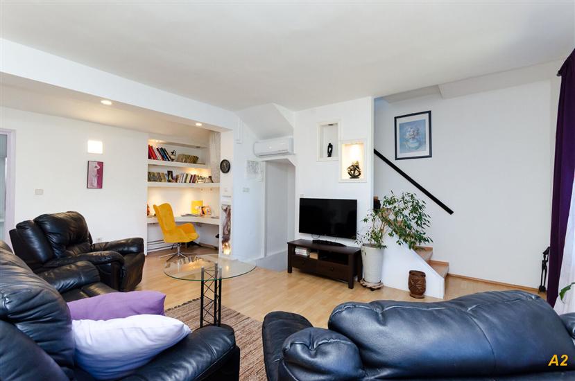 Apartment A2, for 5 persons