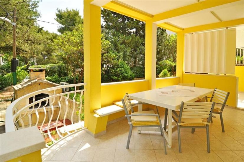 Apartment A1, for 6 persons