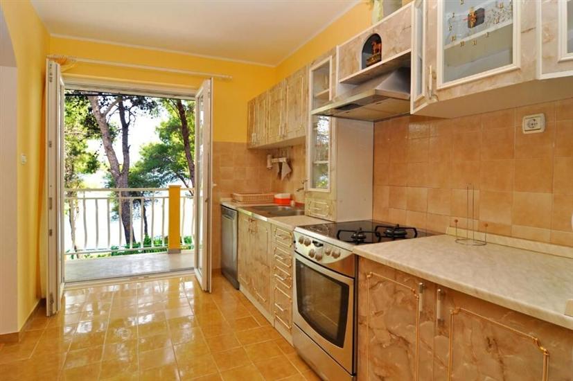 Apartment A1, for 6 persons