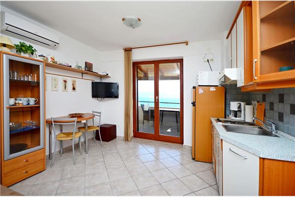 Apartment A4, for 3 persons