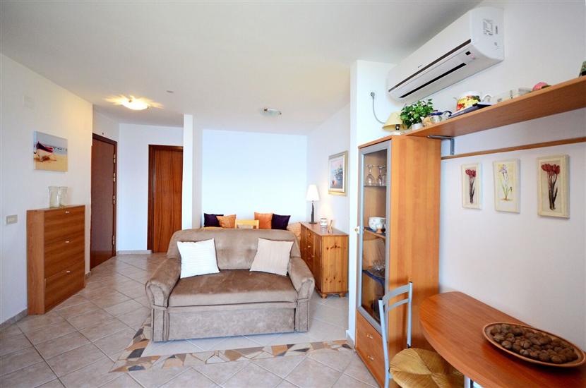 Apartment A4, for 3 persons
