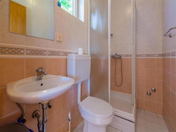 Apartment A2, for 3 persons