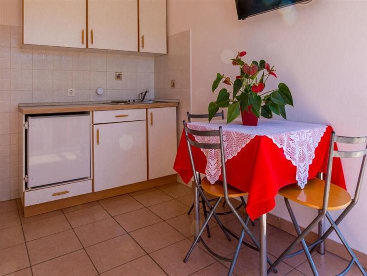 Apartment A2, for 3 persons