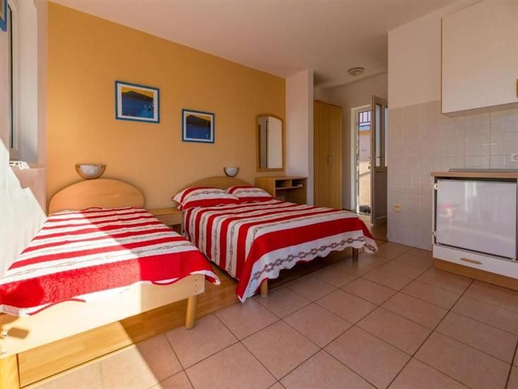 Apartment A2, for 3 persons
