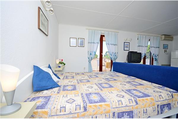 Apartment A1, for 2 persons