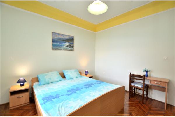 Apartment A1, for 6 persons