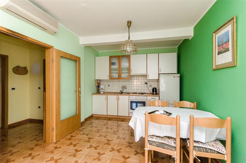 Apartment A1, for 4 persons