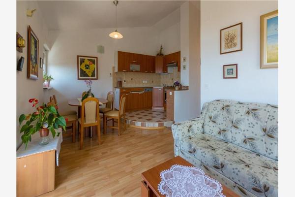 Apartment A4, for 4 persons