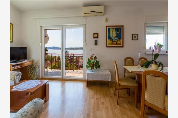 Apartment A4, for 4 persons