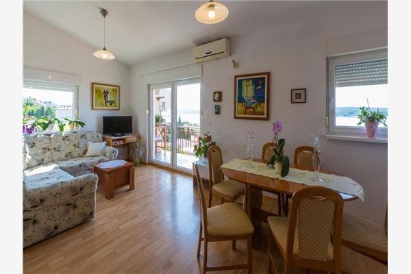 Apartment A4, for 4 persons