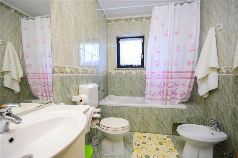 Apartment A2, for 4 persons