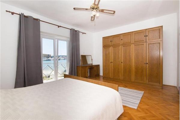 House K1, for 10 persons