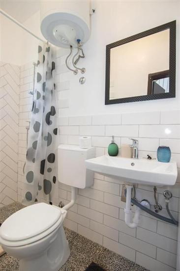 House K1, for 10 persons