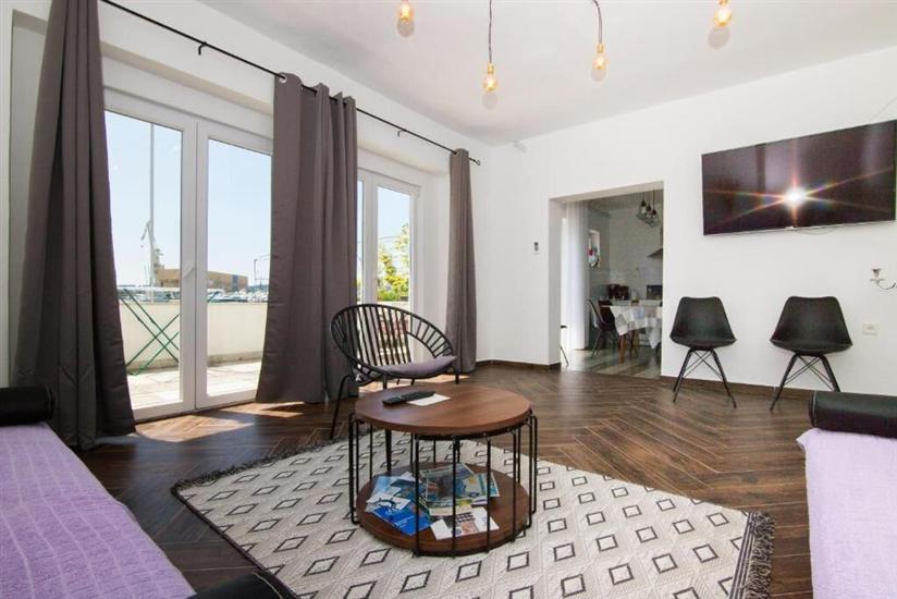 House K1, for 10 persons