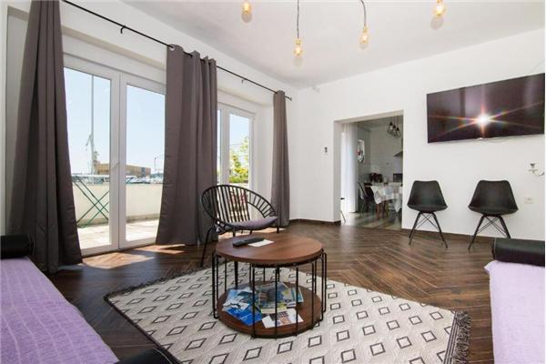 House K1, for 10 persons