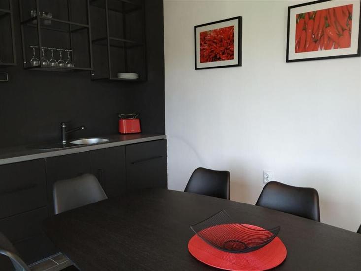 House K1, for 10 persons