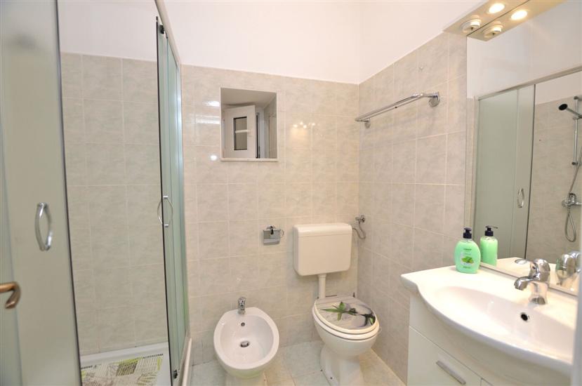 Apartment A2, for 3 persons