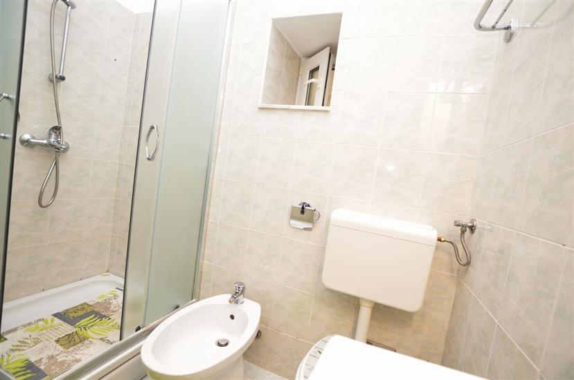 Apartment A2, for 3 persons