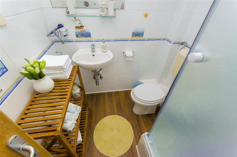 Apartment A2, for 4 persons