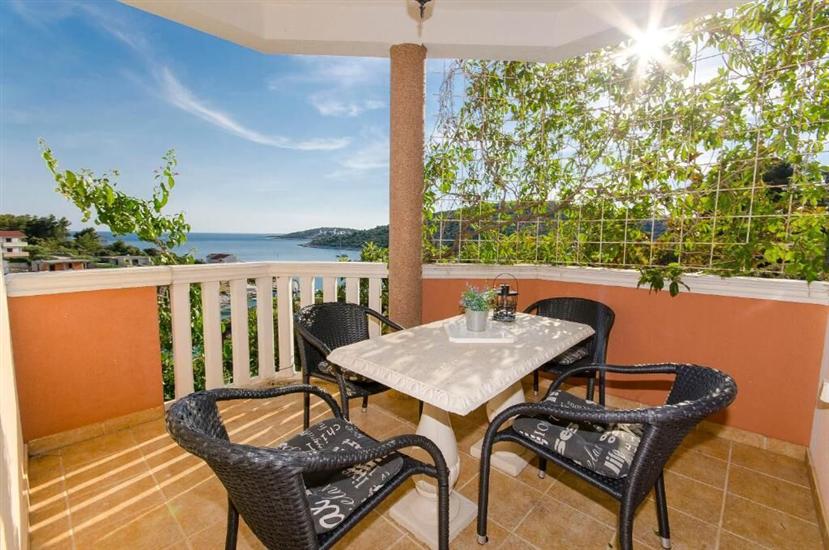 Apartment A2, for 4 persons