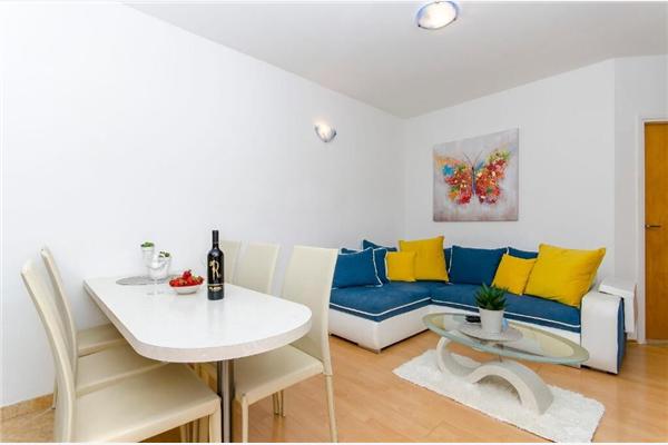 Apartment A2, for 4 persons