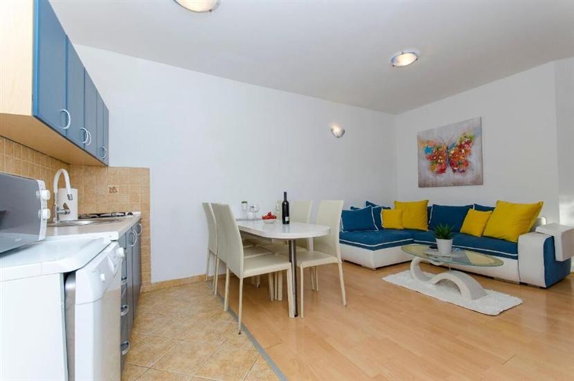 Apartment A2, for 4 persons