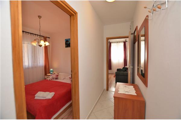 Apartment A1, for 5 persons
