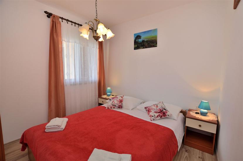 Apartment A1, for 5 persons