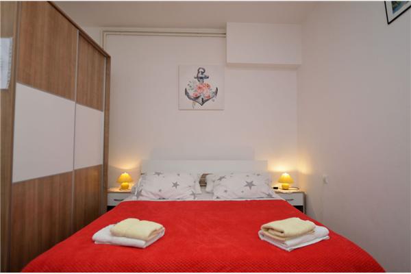Apartment A1, for 5 persons